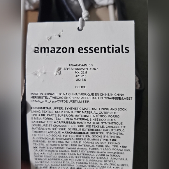 Amazon Essentials Women's Classic Black Flats Loafers - Picture 9 of 9